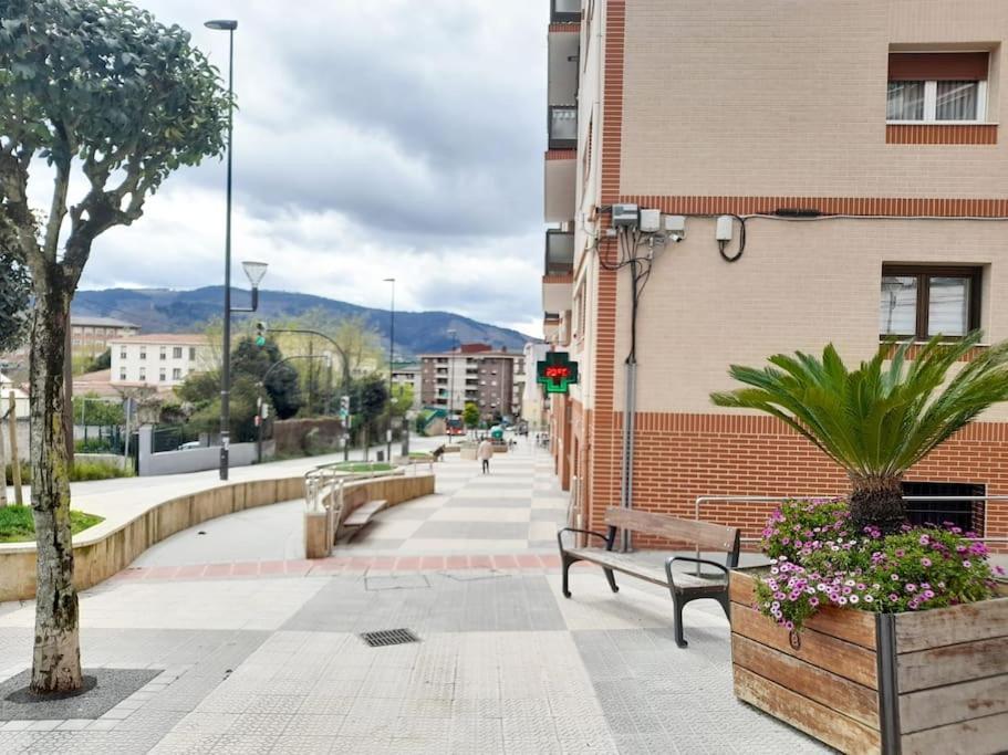 Calida Estancia Descubre La Ciudad Bilbao Kültér fotó