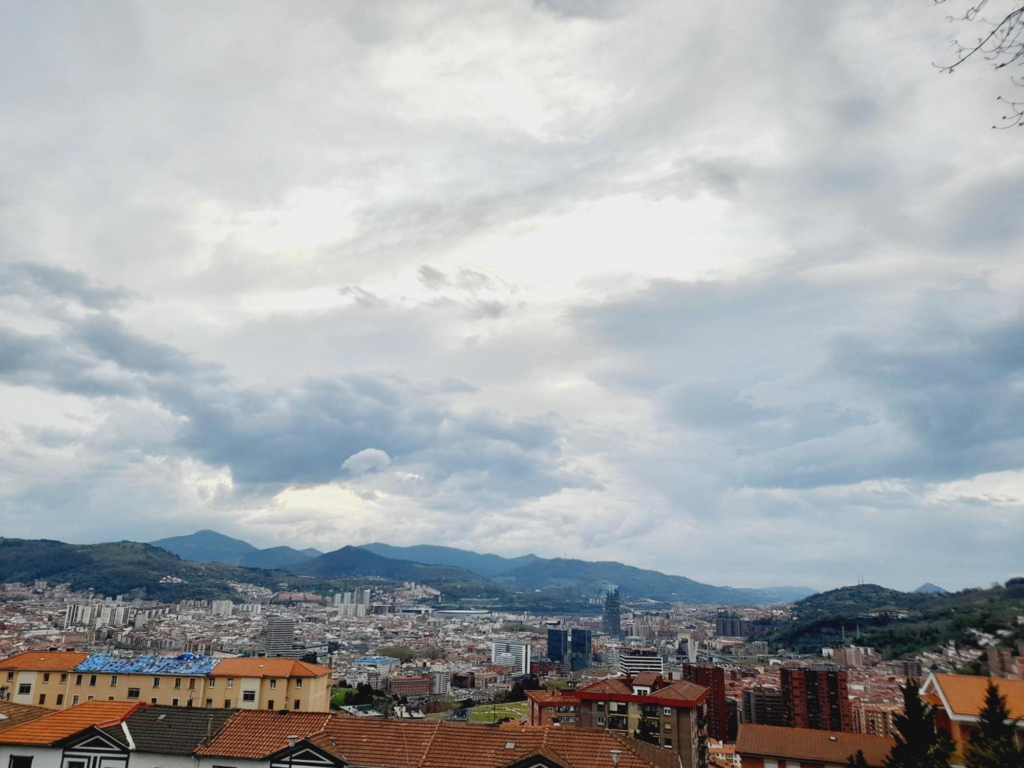 Calida Estancia Descubre La Ciudad Bilbao Kültér fotó